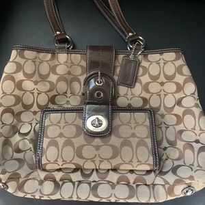 Coach Logo Purse and Wallet
